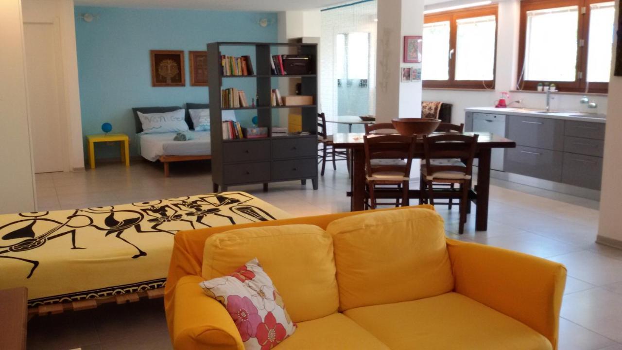Tre cammelli in collina Villa Montesilvano Marina Esterno foto